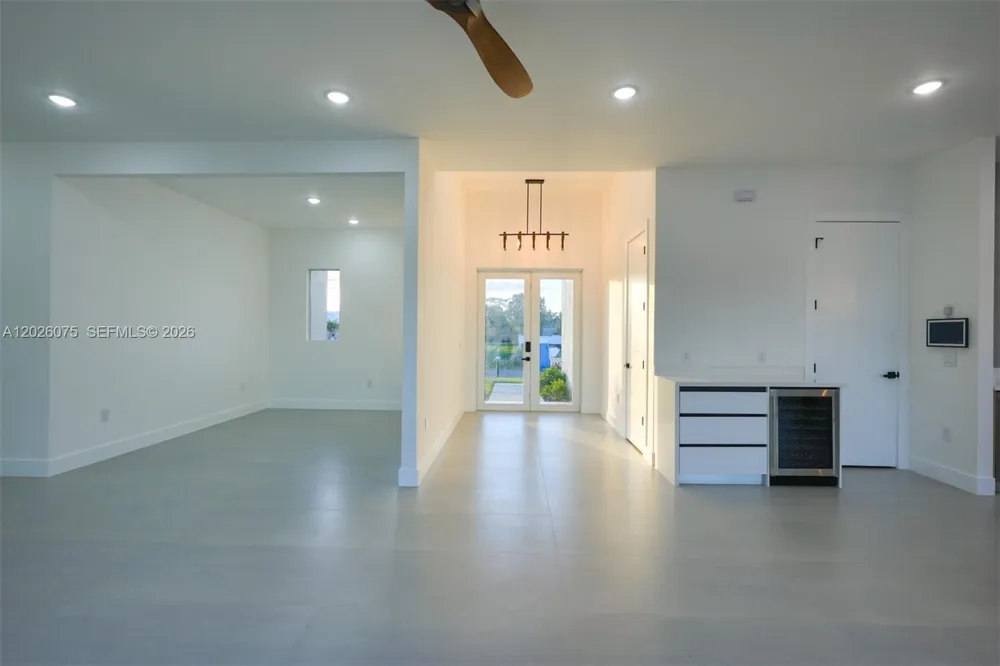 5 SW 26th Place Cape Coral, FL 33991