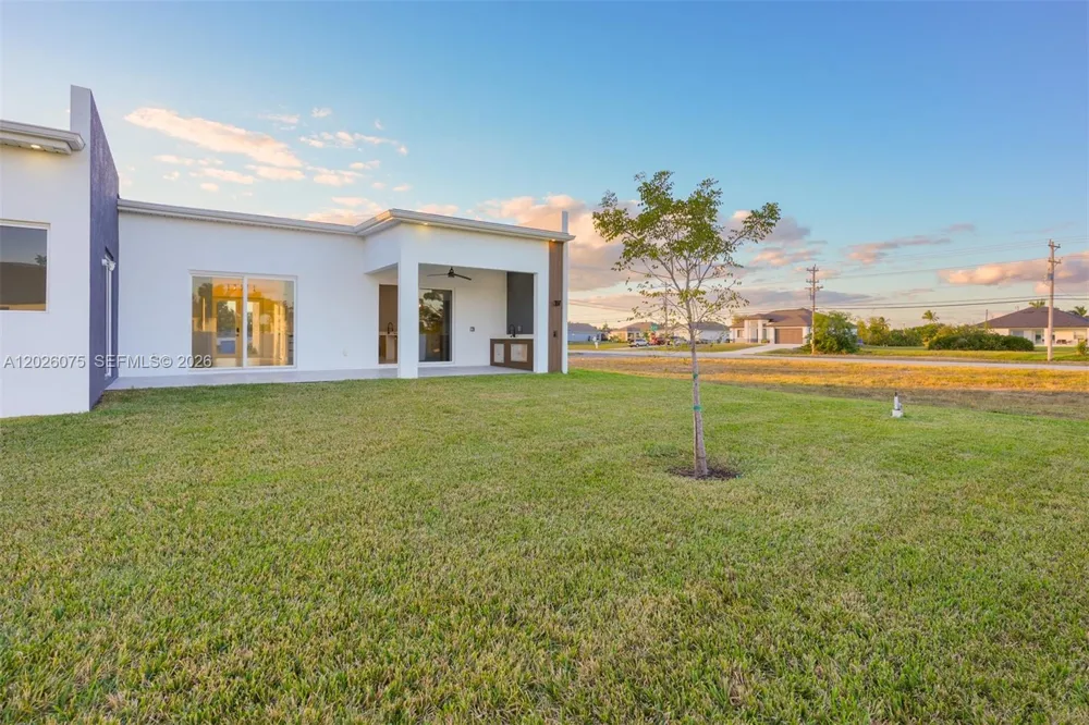 5 SW 26th Place Cape Coral, FL 33991
