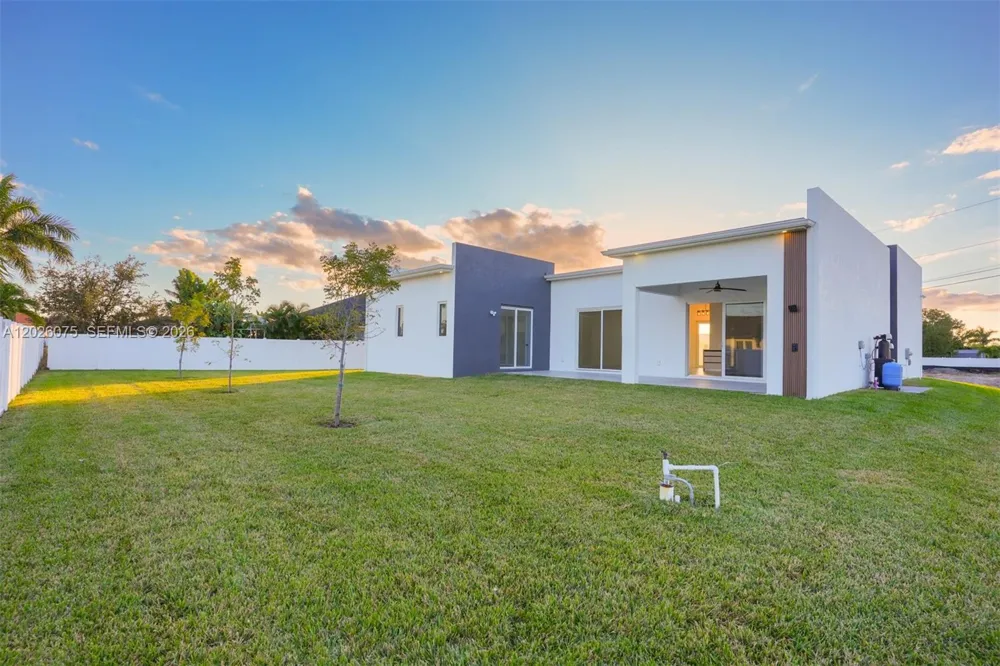 5 SW 26th Place Cape Coral, FL 33991