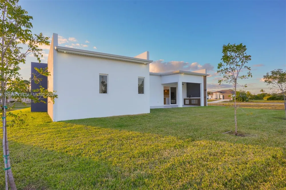 5 SW 26th Place Cape Coral, FL 33991