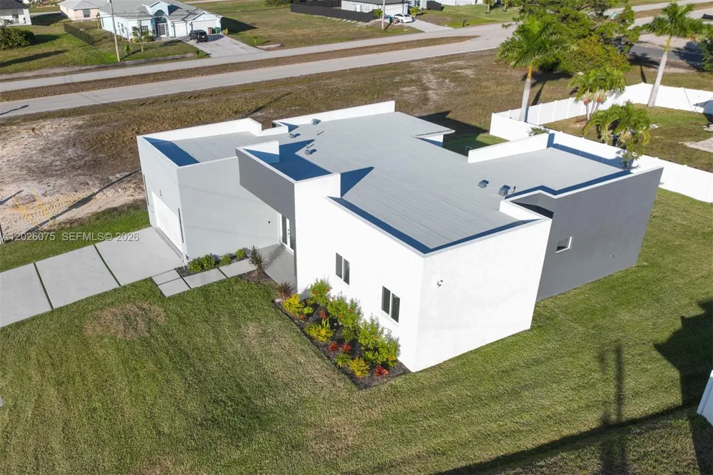 5 SW 26th Place Cape Coral, FL 33991