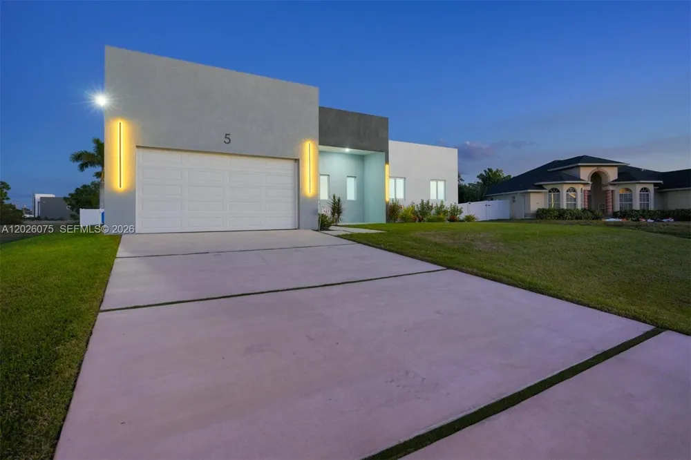 5 SW 26th Place Cape Coral, FL 33991