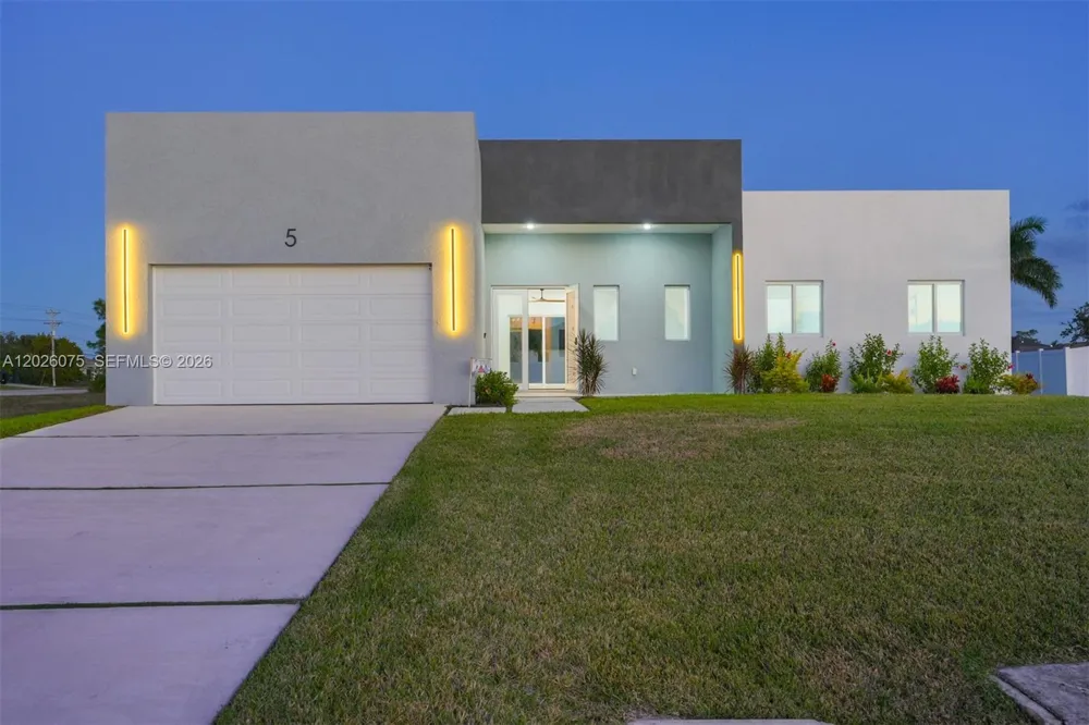 5 SW 26th Place Cape Coral, FL 33991
