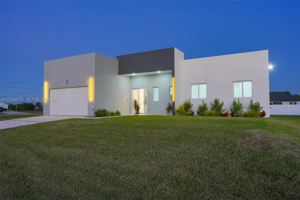 5 SW 26th Place Cape Coral, FL 33991