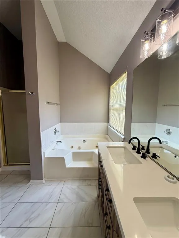 5237 Round Table Drive Ellenwood, GA 30294