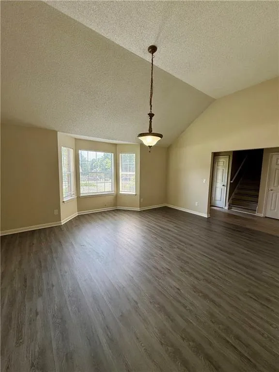 5237 Round Table Drive Ellenwood, GA 30294