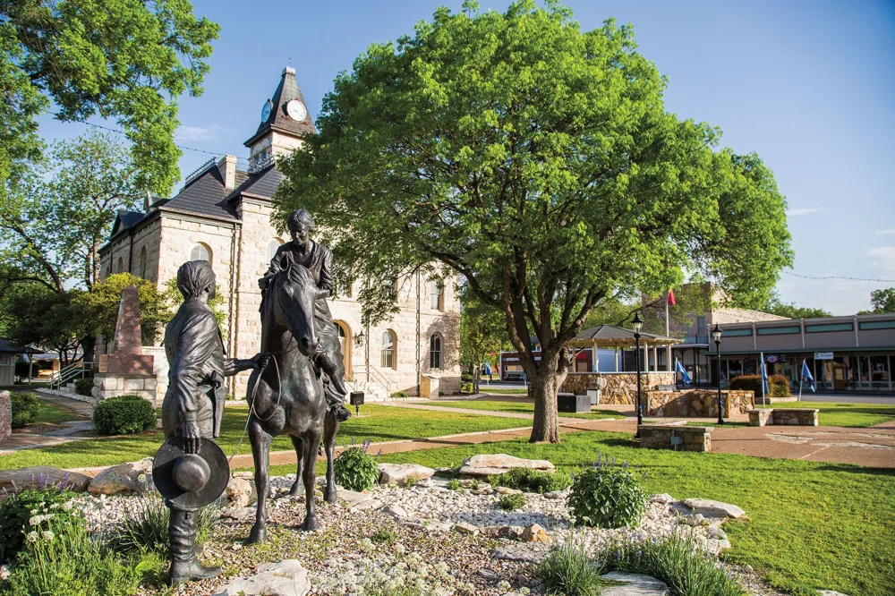 1207 NE Barnard Street Glen Rose, TX 76043