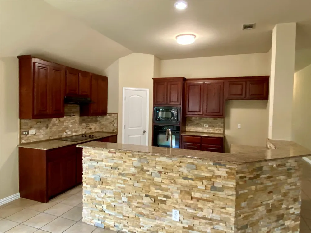 8133 Black Sumac Drive Fort Worth, TX 76131