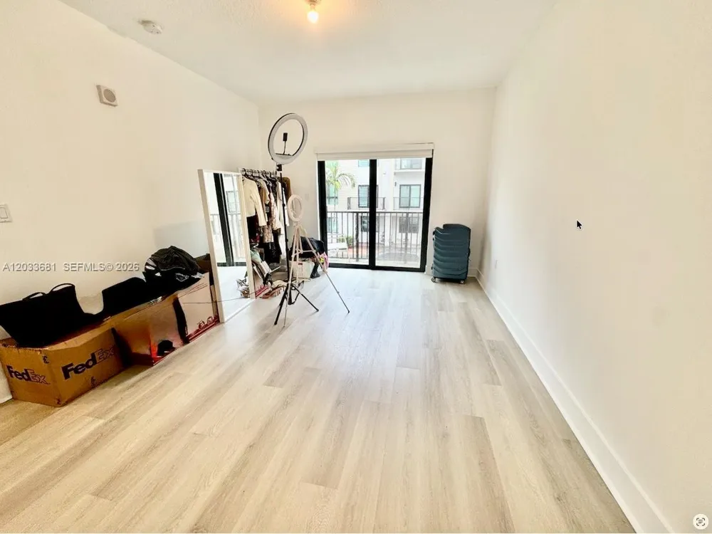 4700 NW 84th Ave #15 Doral, FL 33166