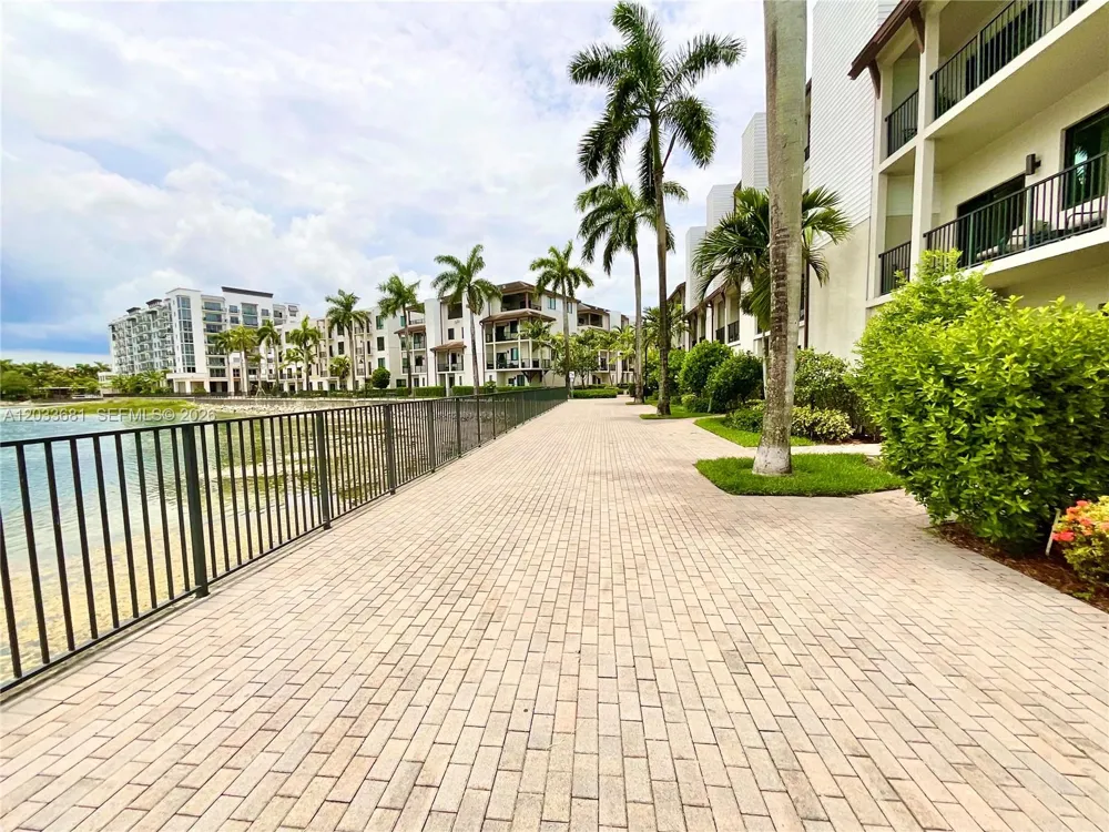 4700 NW 84th Ave #15 Doral, FL 33166