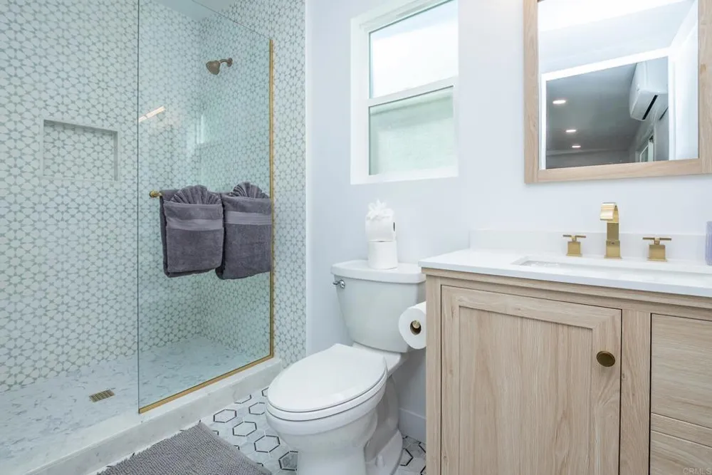 321 Morningside Vista, CA 92084