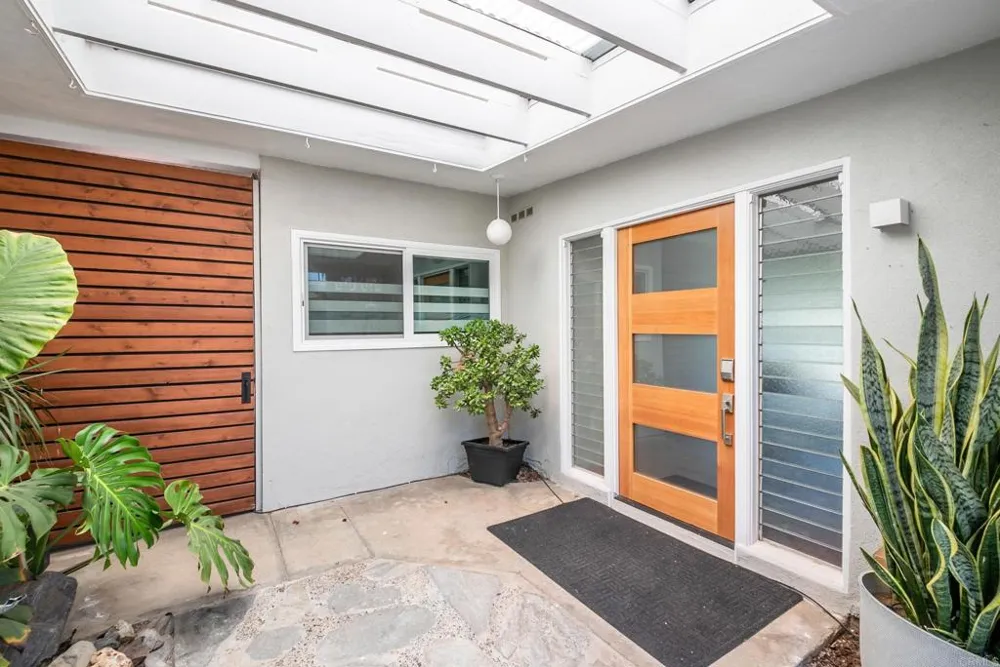 321 Morningside Vista, CA 92084