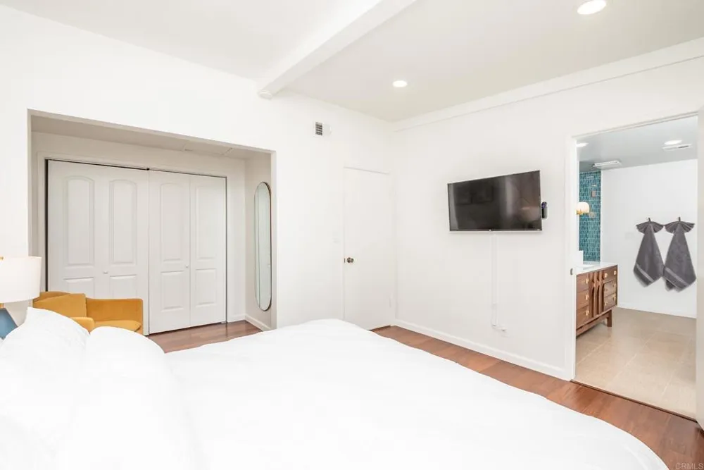 321 Morningside Vista, CA 92084