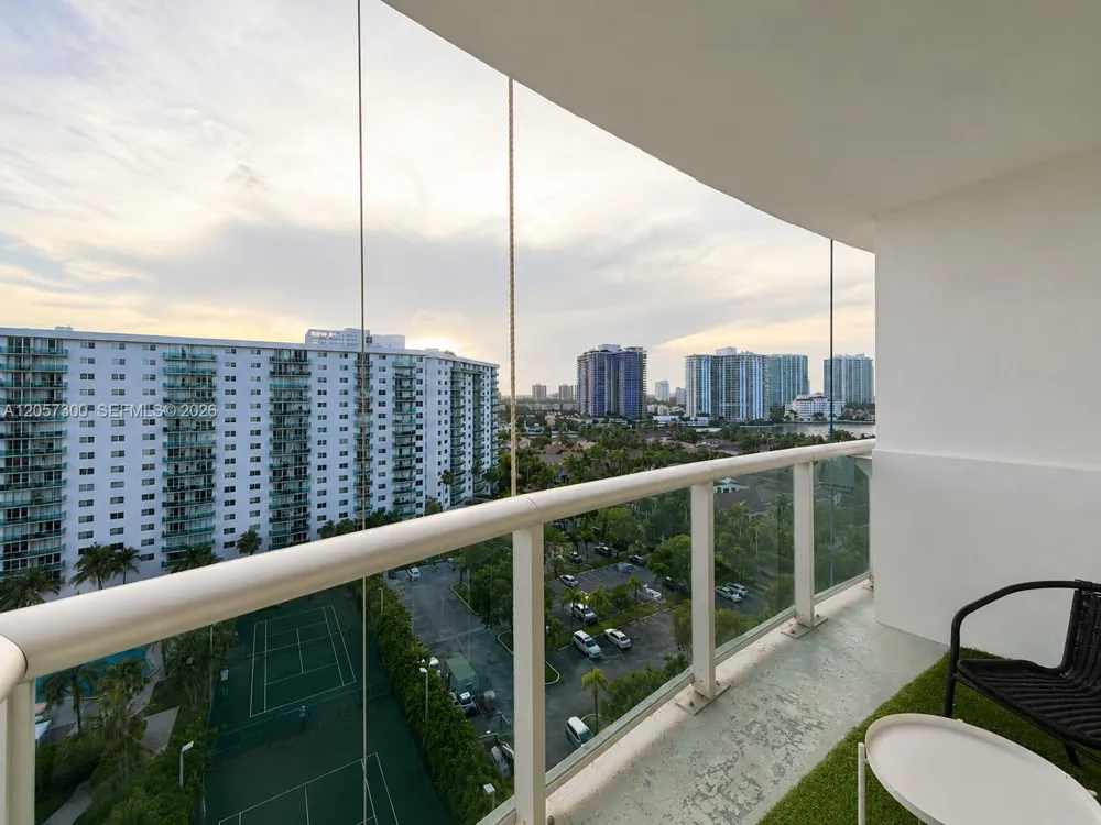 19370 Collins Ave #1410 Sunny Isles Beach, FL 33160