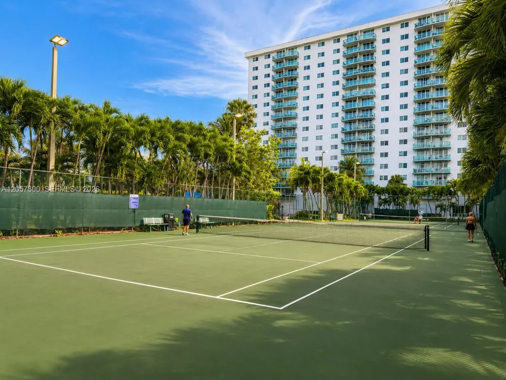 19370 Collins Ave #1410 Sunny Isles Beach, FL 33160