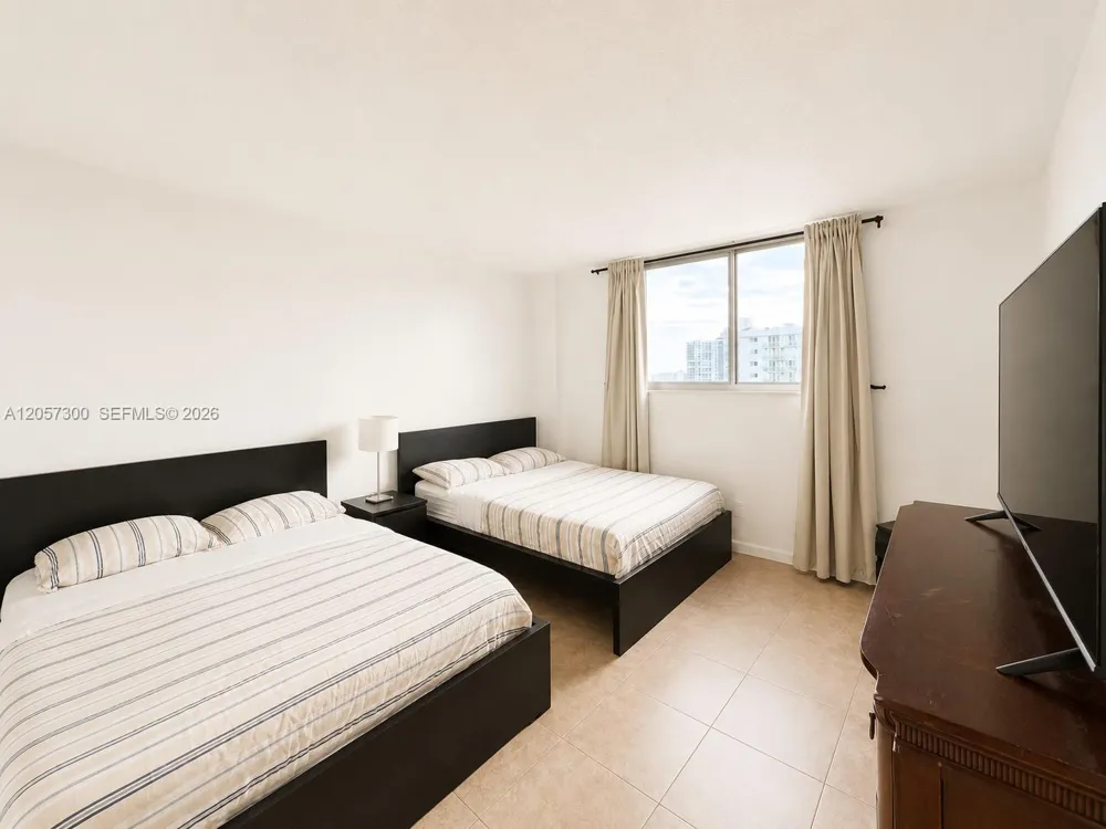 19370 Collins Ave #1410 Sunny Isles Beach, FL 33160