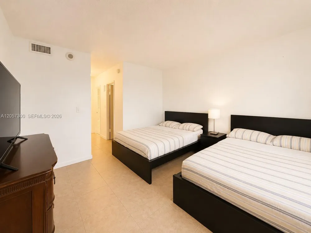 19370 Collins Ave #1410 Sunny Isles Beach, FL 33160