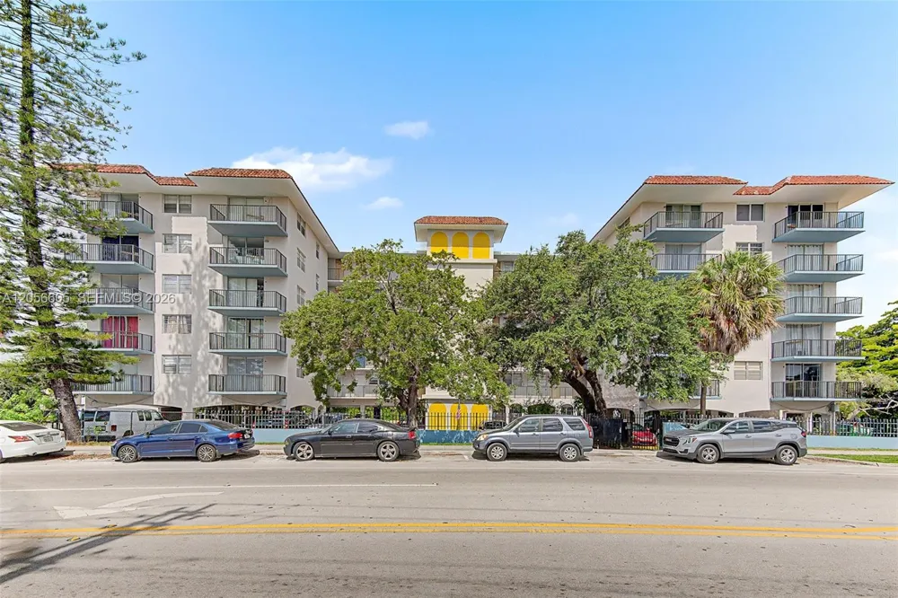 12590 NE 16th Ave #402 North Miami, FL 33161