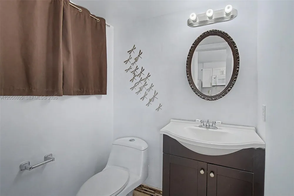 12590 NE 16th Ave #402 North Miami, FL 33161