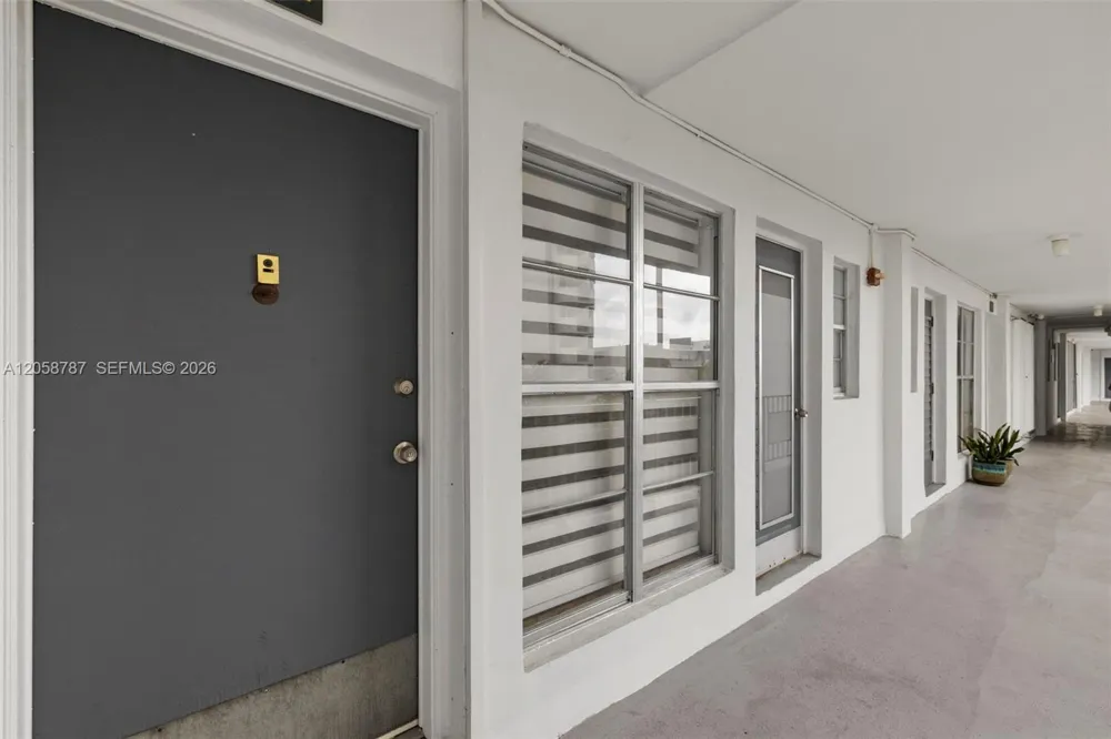 1340 Lincoln Rd #502 Miami Beach, FL 33139
