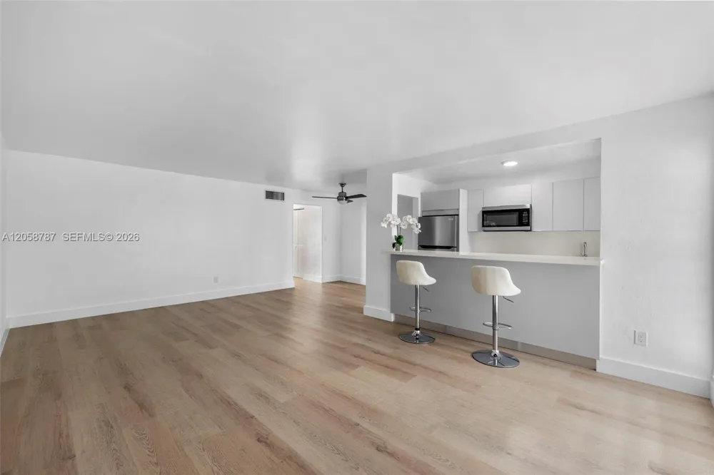 1340 Lincoln Rd #502 Miami Beach, FL 33139
