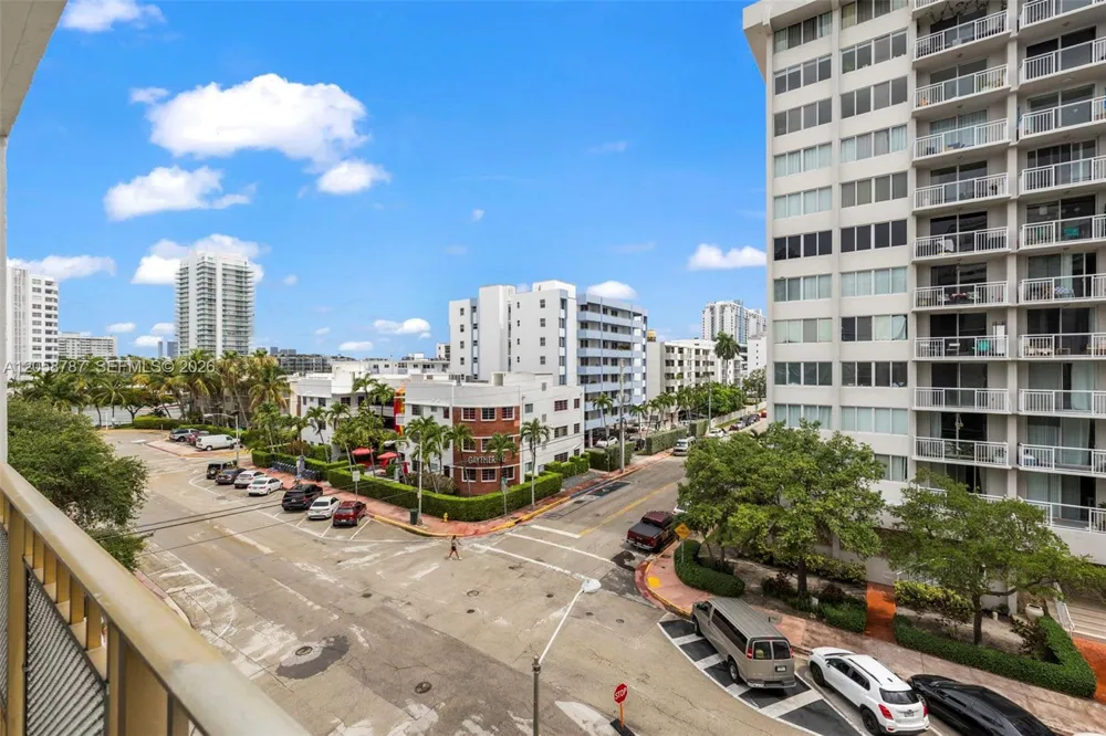 1340 Lincoln Rd #502 Miami Beach, FL 33139