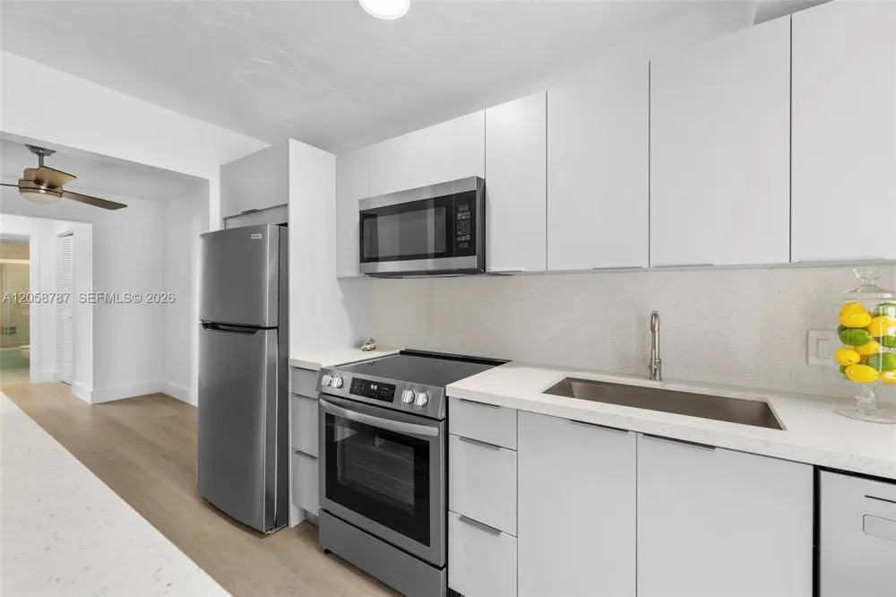 1340 Lincoln Rd #502 Miami Beach, FL 33139