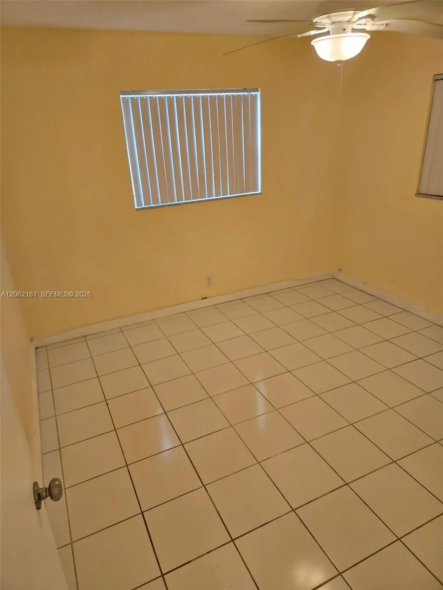 7340 NW 37th St #1-4 Davie, FL 33024
