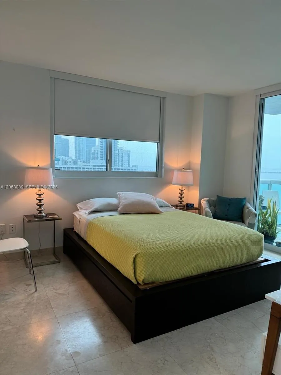 1800 Bayshore Dr #1609 Miami, FL 33132