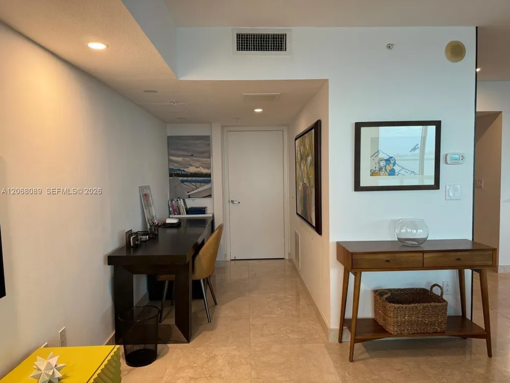 1800 Bayshore Dr #1609 Miami, FL 33132