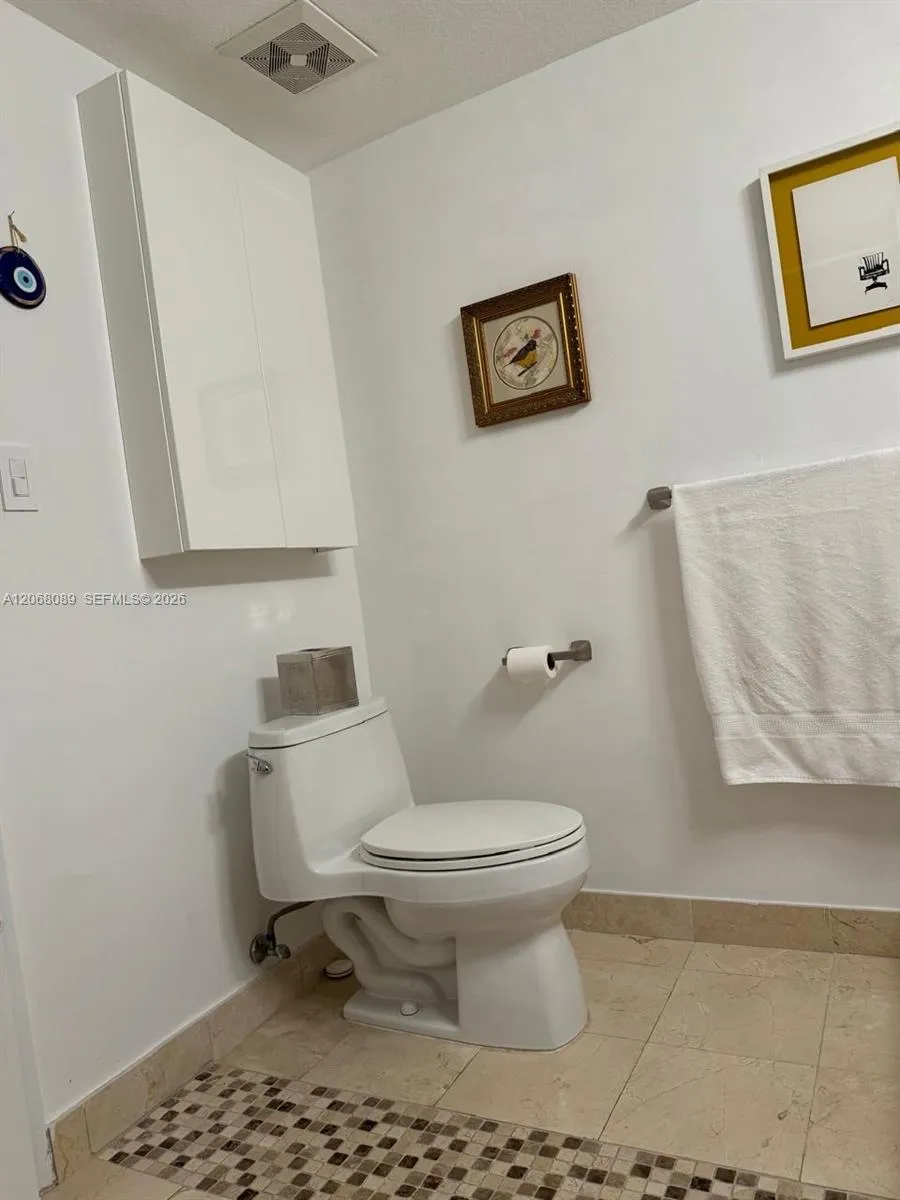 1800 Bayshore Dr #1609 Miami, FL 33132
