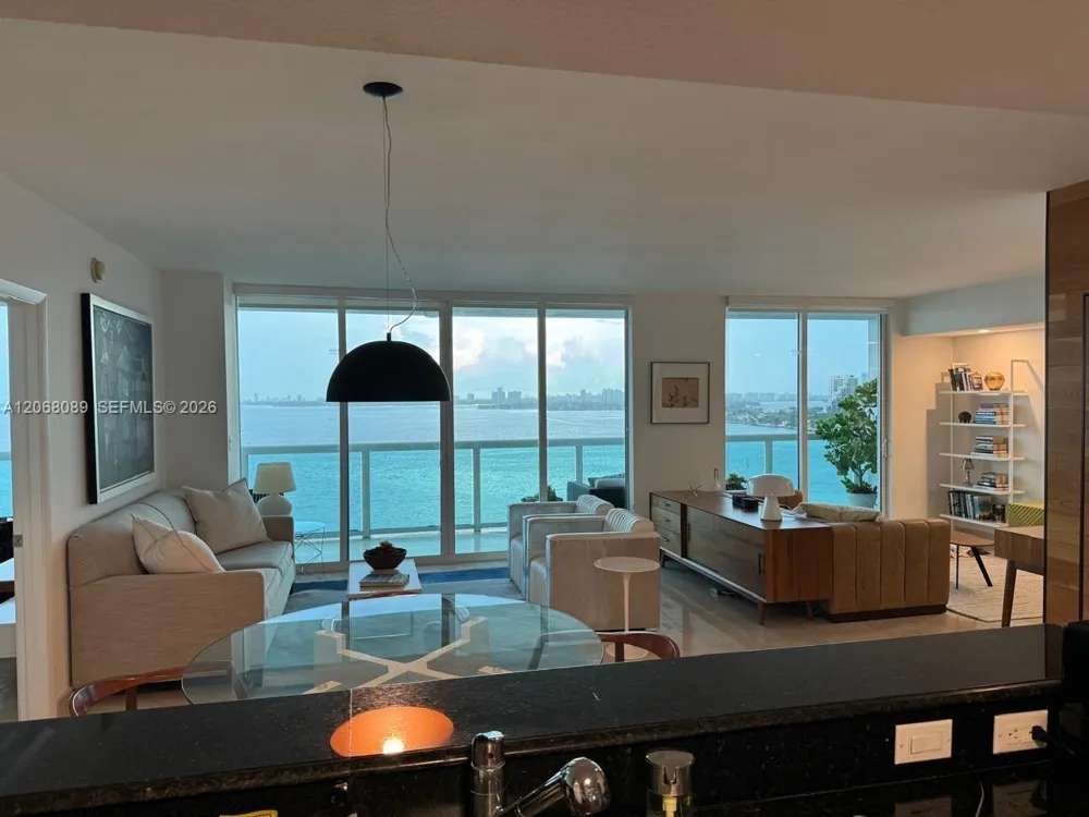 1800 Bayshore Dr #1609 Miami, FL 33132
