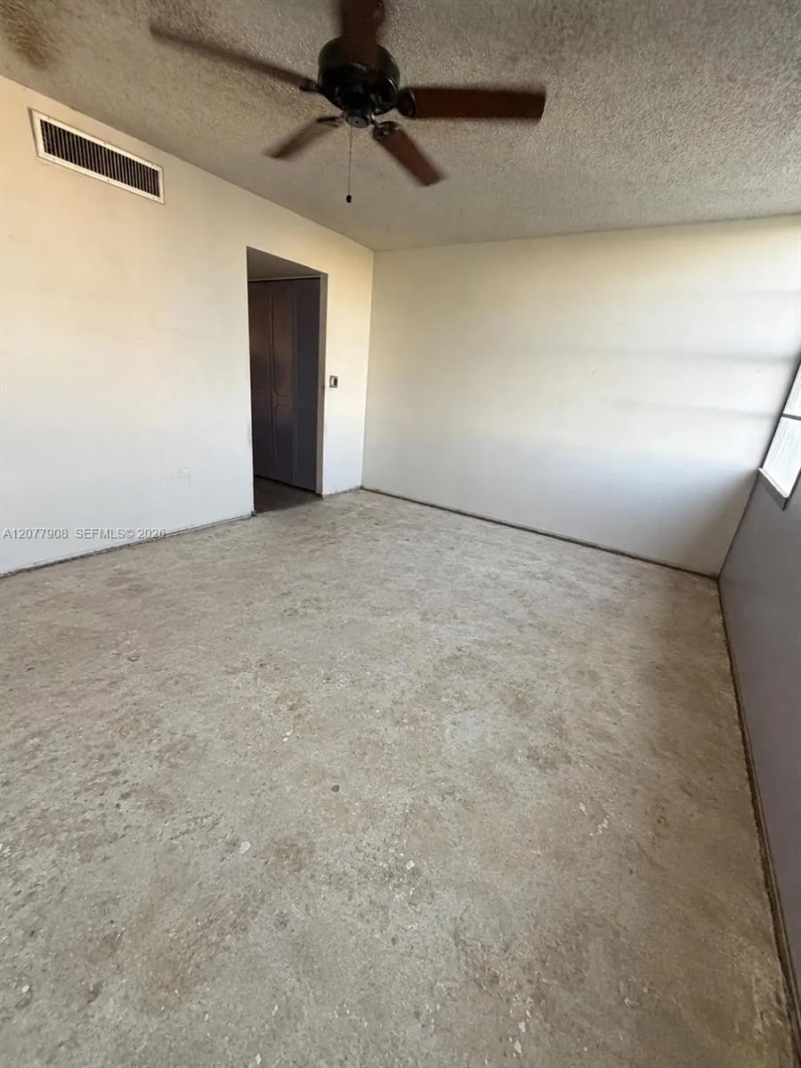 20500 W Country Club Dr #818 Aventura, FL 33180
