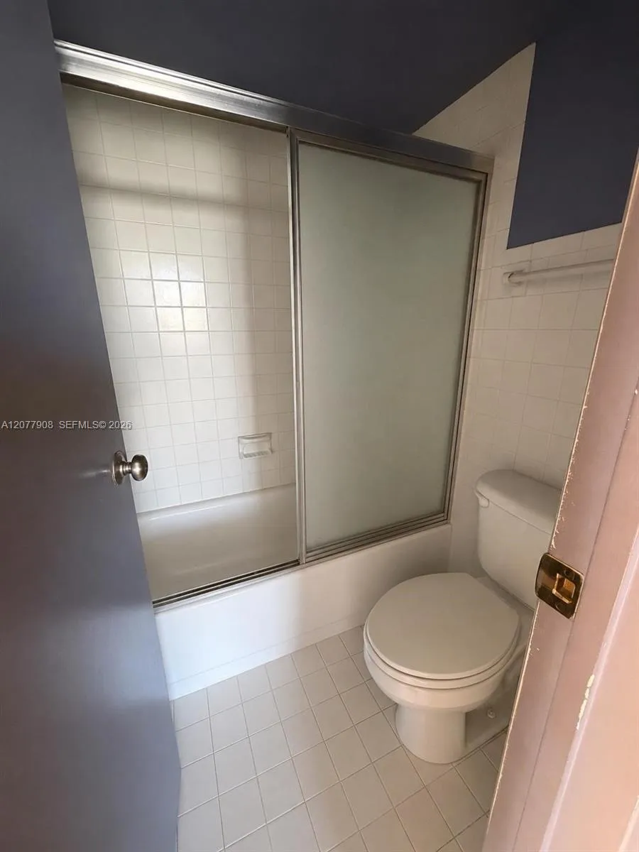 20500 W Country Club Dr #818 Aventura, FL 33180