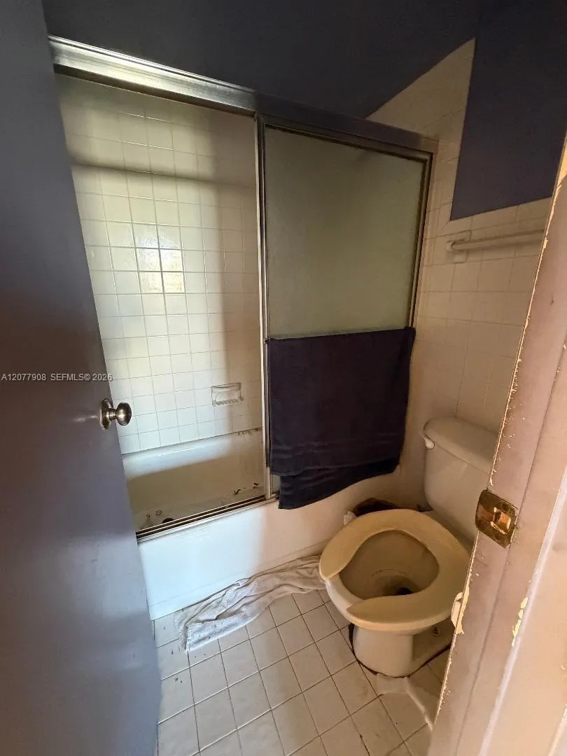20500 W Country Club Dr #818 Aventura, FL 33180