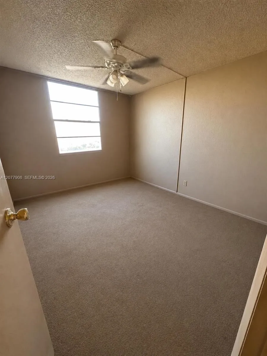 20500 W Country Club Dr #818 Aventura, FL 33180
