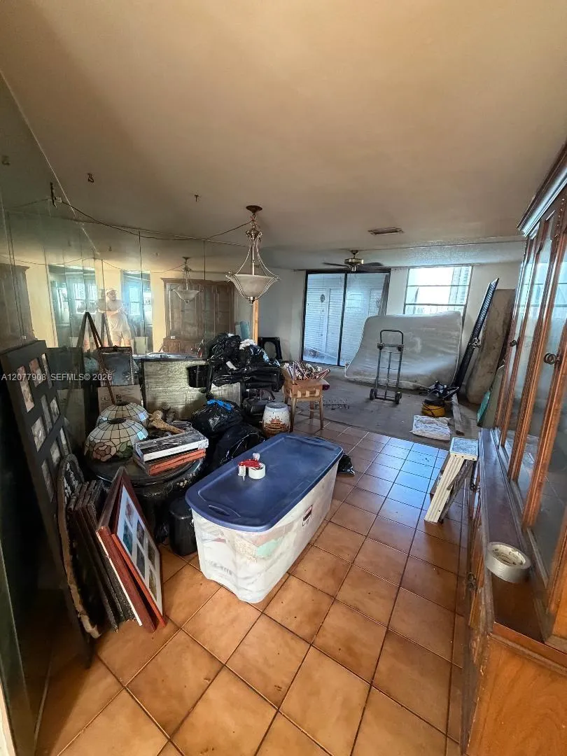 20500 W Country Club Dr #818 Aventura, FL 33180