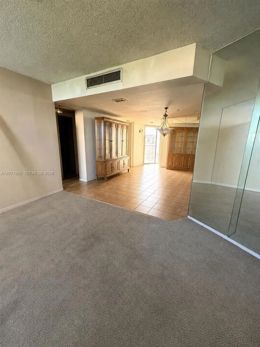 20500 W Country Club Dr #818 Aventura, FL 33180