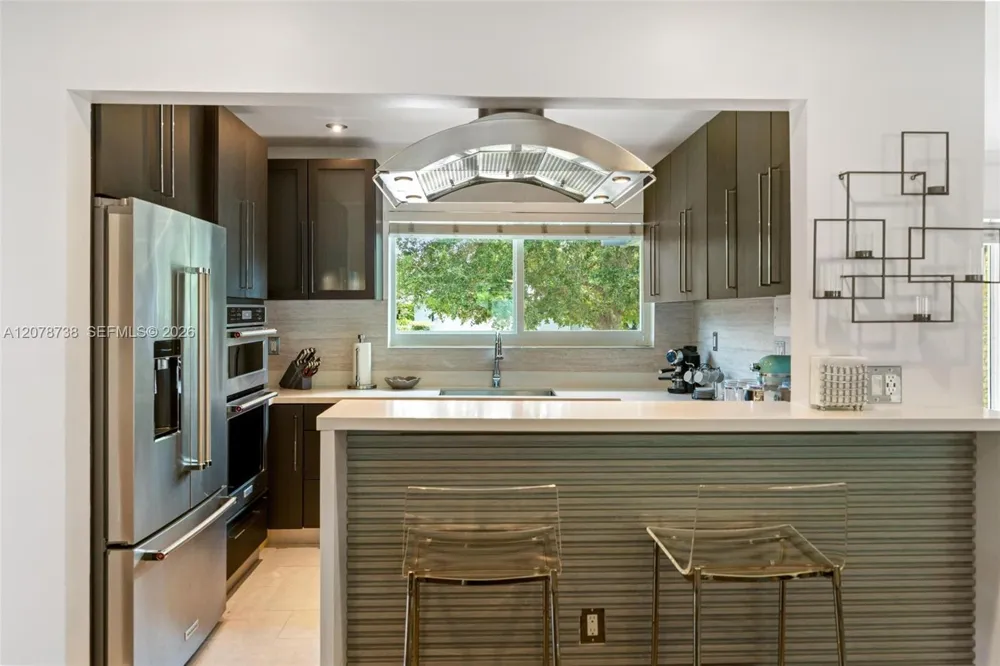 6140 SW 65th Ave South Miami, FL 33143