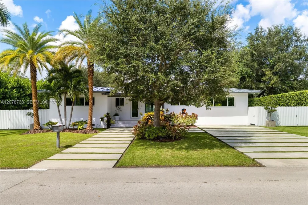6140 SW 65th Ave South Miami, FL 33143