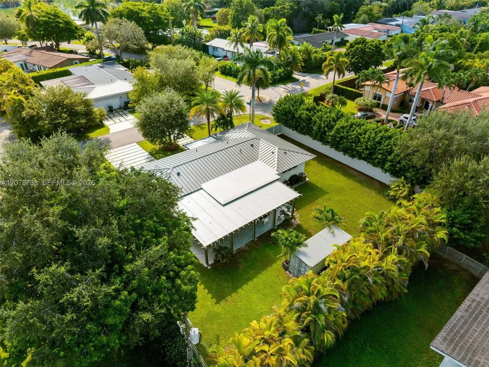 6140 SW 65th Ave South Miami, FL 33143