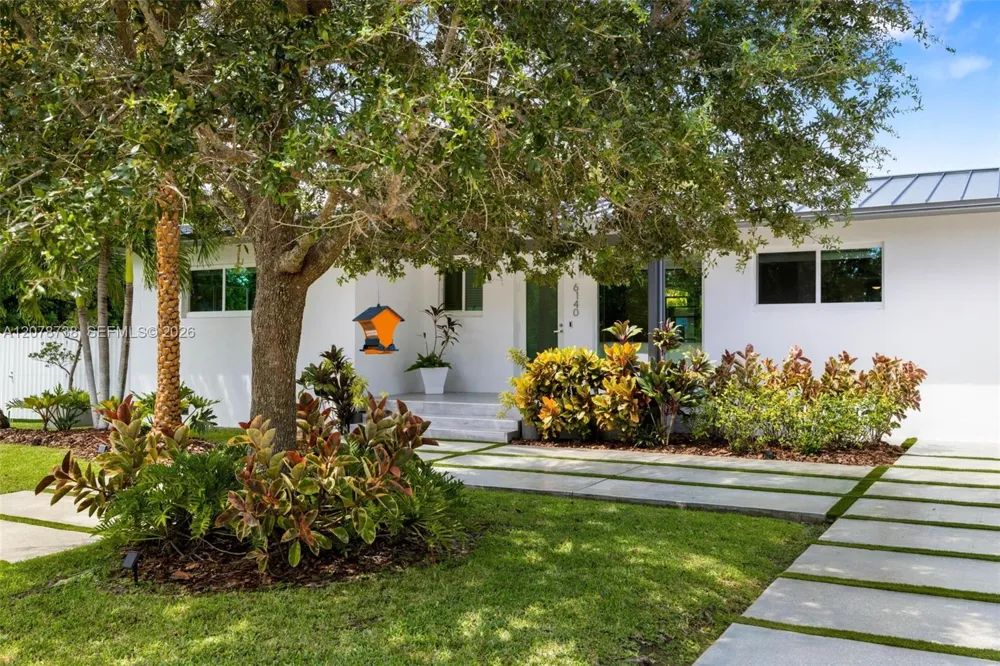 6140 SW 65th Ave South Miami, FL 33143