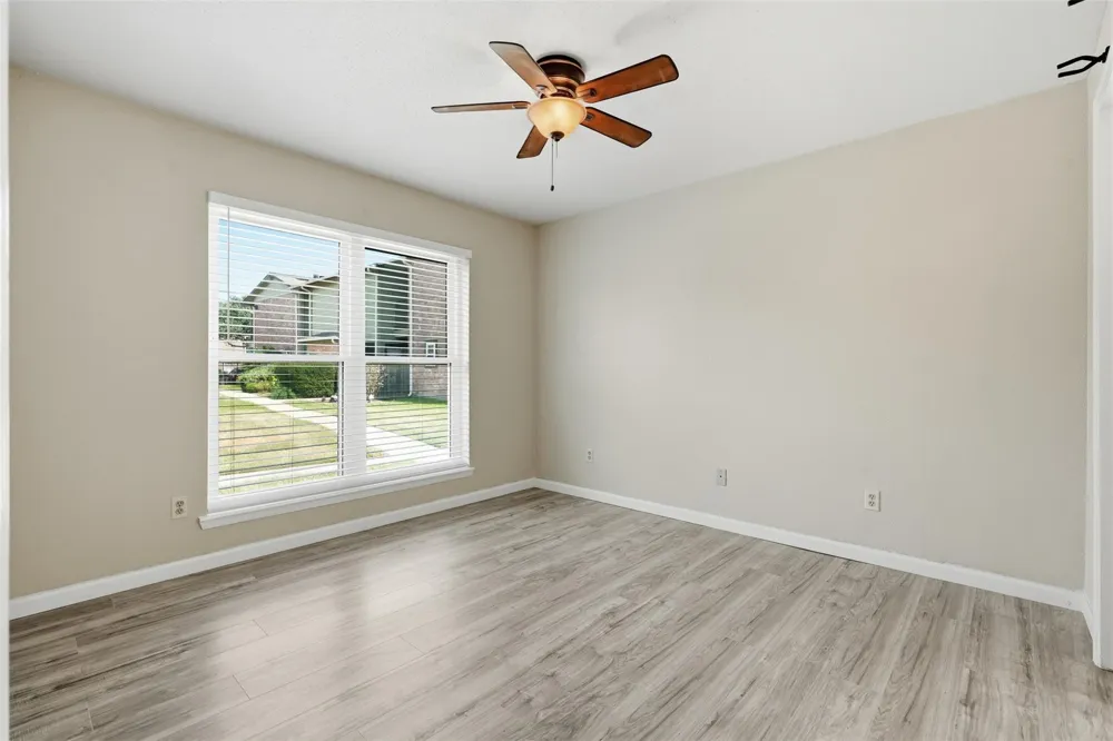 18800 Egret Bay Boulevard #1007 Webster, TX 77058