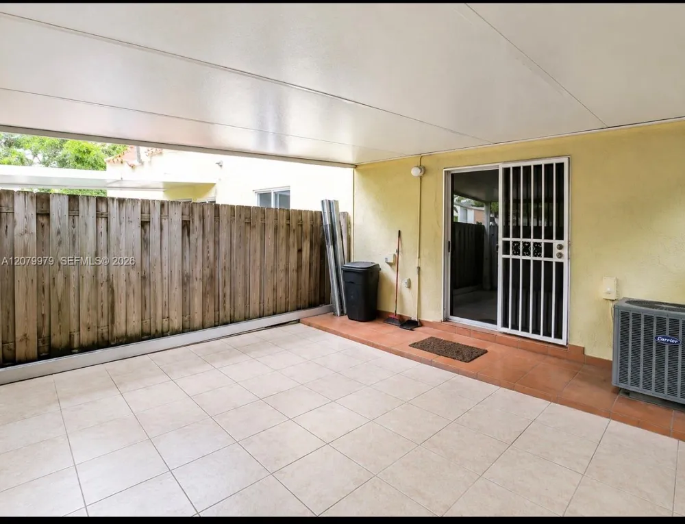 7980 NW 10th St #38I Miami, FL 33126
