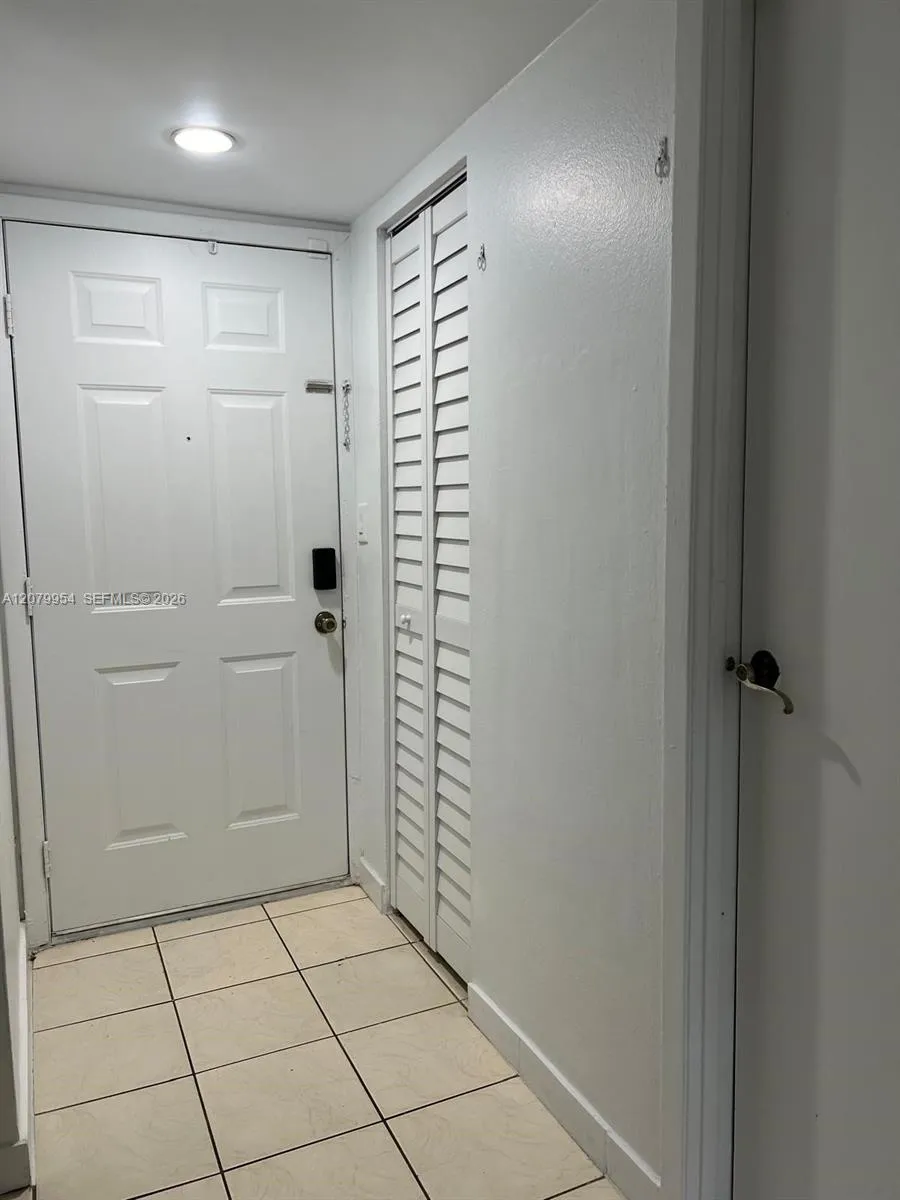 18051 NW 68th Ave #L101 Hialeah, FL 33015