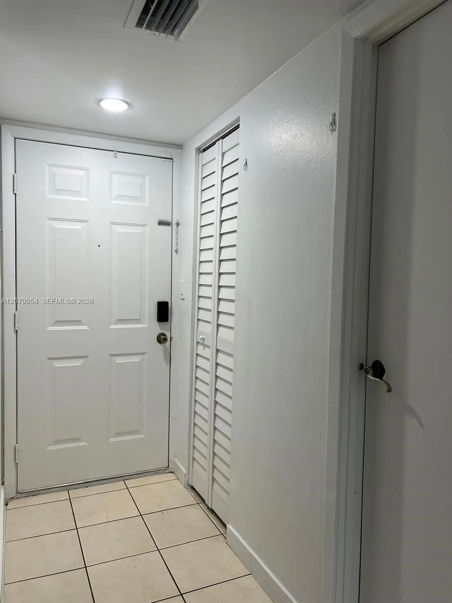 18051 NW 68th Ave #L101 Hialeah, FL 33015