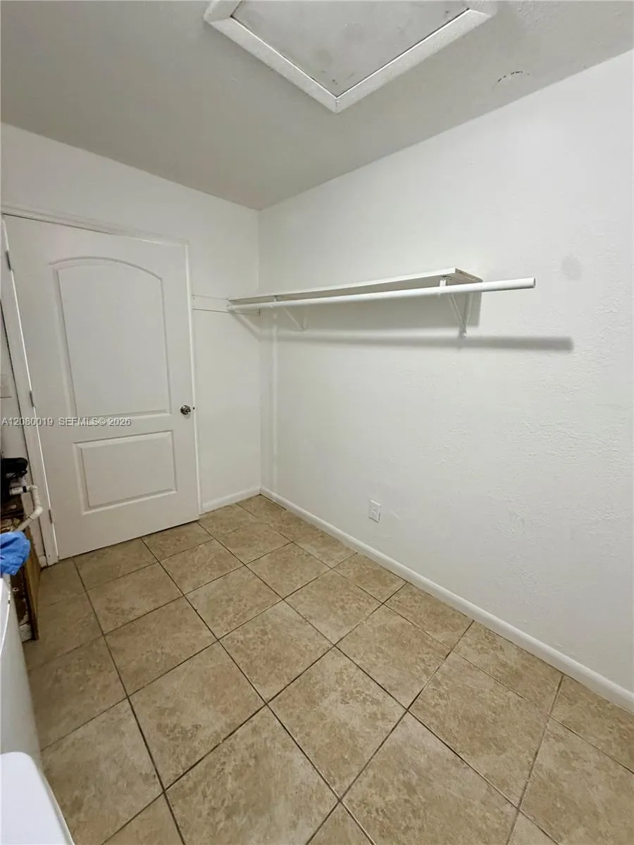 408 NW 12th St #0 Florida City, FL 33034