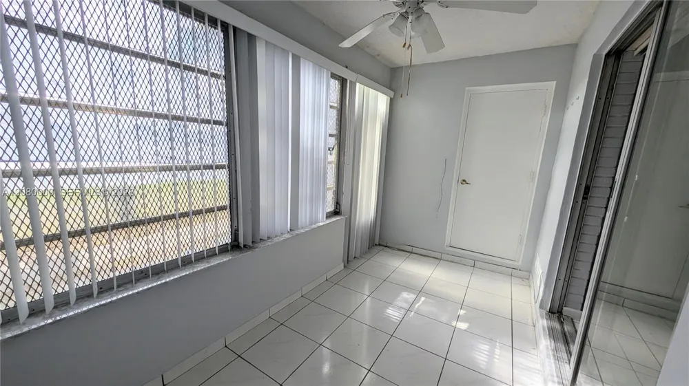 19051 NE 2nd Ave #1507 Miami, FL 33179