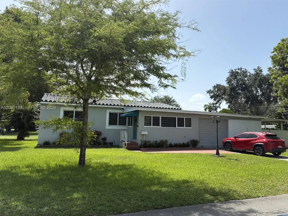 601 Oriole Ave Miami Springs, FL 33166