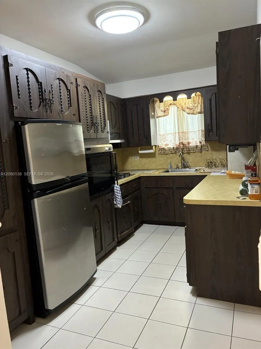 601 Oriole Ave Miami Springs, FL 33166